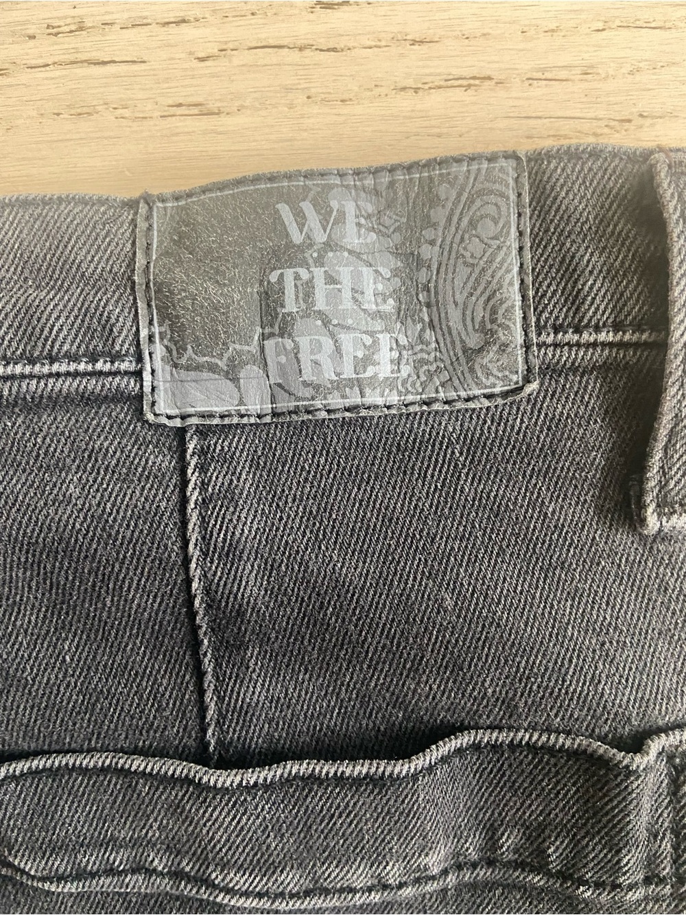 FREE PEOPLE We The Free Beacon Black Slim Crop Mid-rise Jeans Size 30 NWOT - Picture 7 of 11